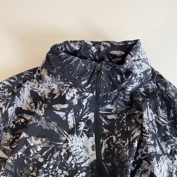 Lululemon Active Jacket - Canopy Ice Grey Black Size L - Picture 9 of 14